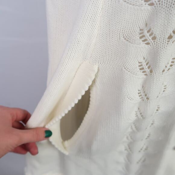 Vintage 60s Sweater Bee by Banff Cream Acrylic Knit Cape Poncho Sweater - Picture 5 of 7